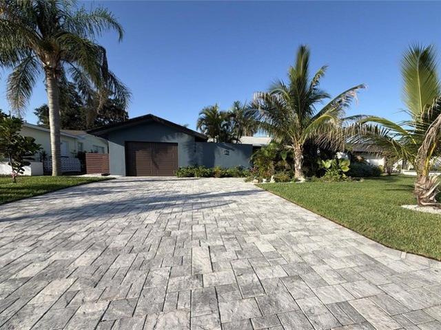 House for sale in Belleair Beach, Florida