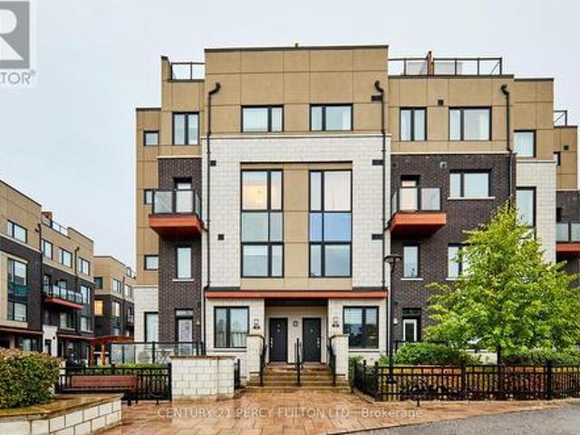 Townhouse for sale in Durham, Ontario