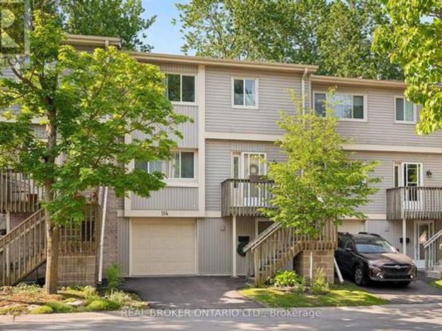 Townhouse for sale in Kitchener, Ontario