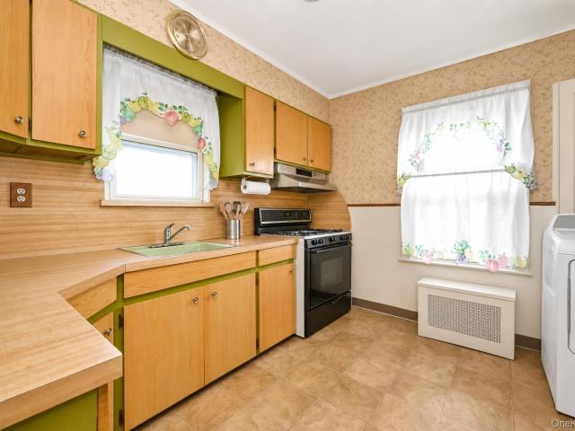 House for sale in Queens, Arverne