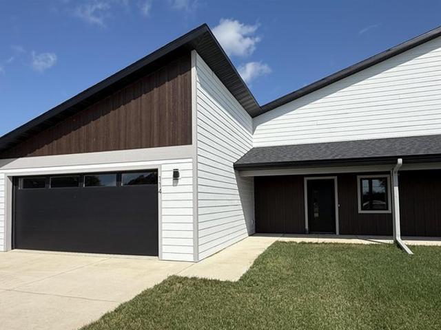 Townhouse for sale in Spencer, Clay County