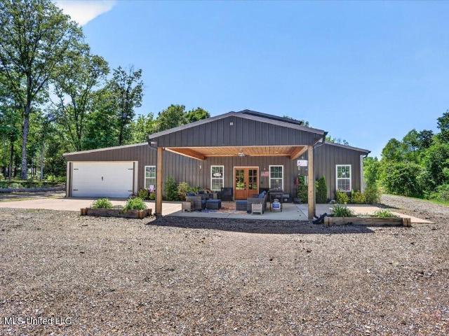 House for sale in Tate, Mississippi