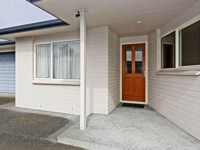 House for rent in Stortford Lodge, Hastings