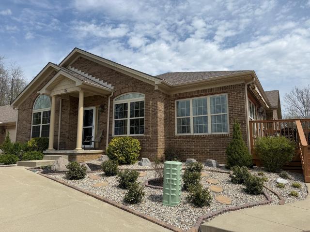 Condo for sale in Frankfort