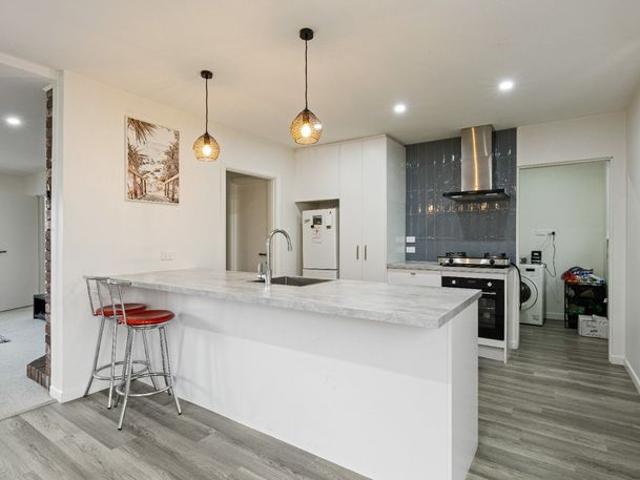 House for rent in Chaslands, Canterbury
