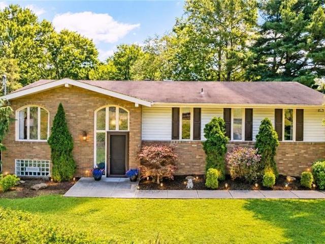 House for sale in Canonsburg, Pennsylvania