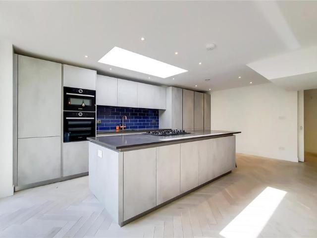 Apartment for rent in London Borough of Camden, Greater London