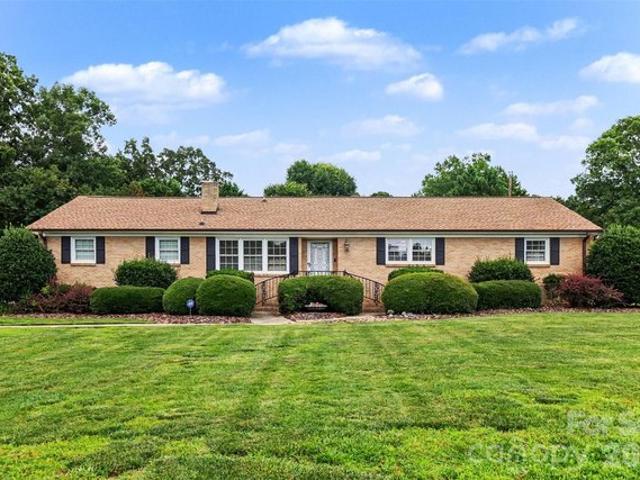 House for sale in Mecklenburg, North Carolina