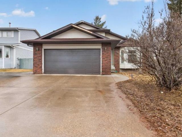 House for sale in Sherwood Park, Alberta