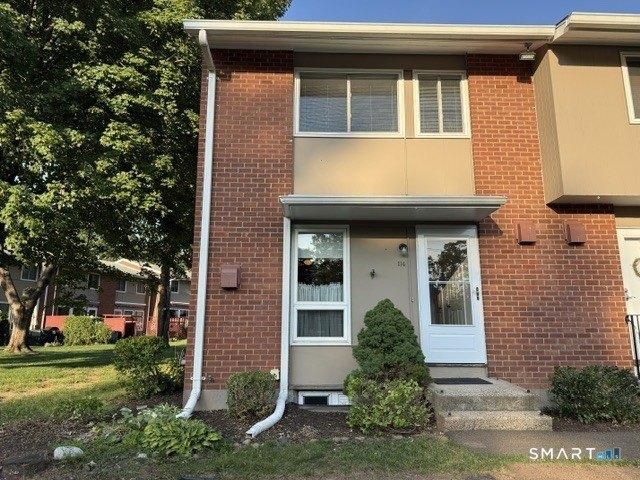 Townhouse for sale in Hamden, Connecticut