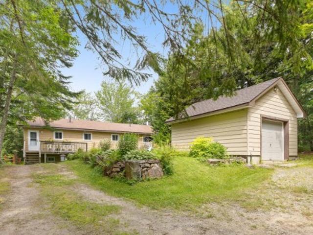 House for sale in Les Collines-de-l'outaouais, Quebec