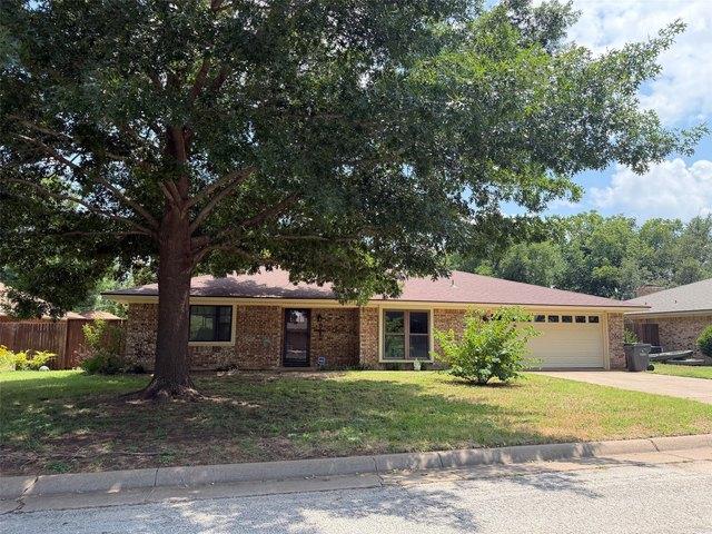 House for sale in De Young, Texas