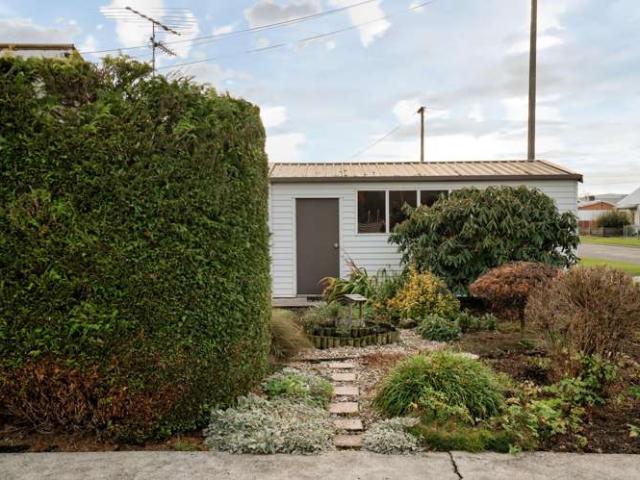 House for sale in Otakou