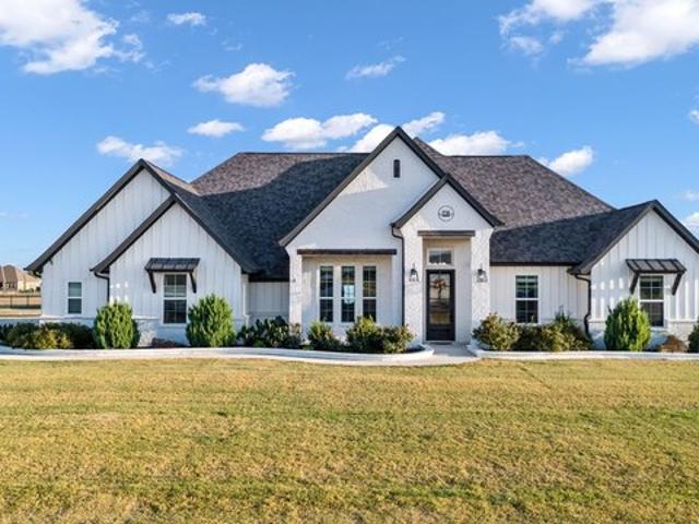 House for sale in Wise, Texas