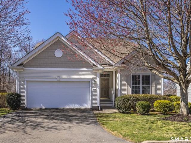 Condo for sale in Oxford, Connecticut