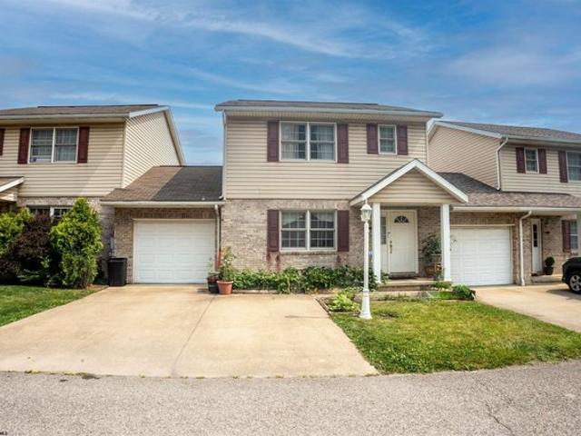 Townhouse for sale in Morgantown, West Virginia