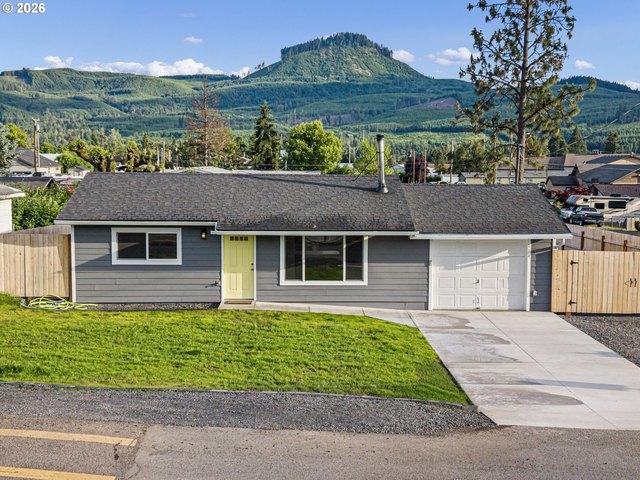 House for sale in Oregonia
