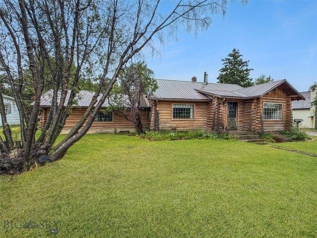 House for sale in Ennis, Montana
