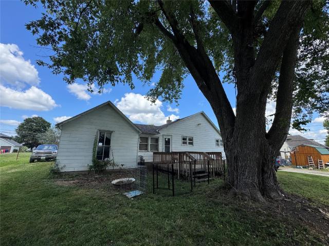 House for sale in Osceola, Iowa