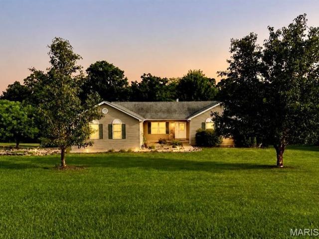 House for sale in De Soto, Missouri