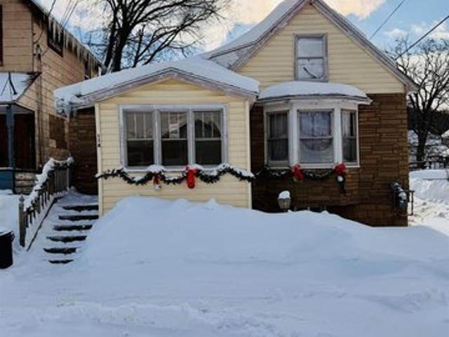House for sale in Ishpeming, Michigan