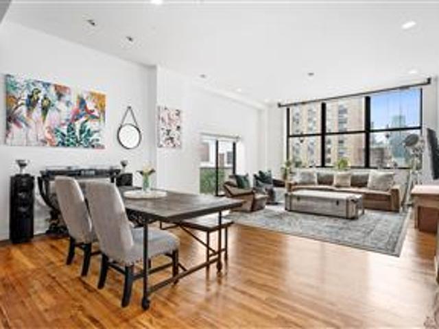 Condo for sale in Arverne, New York