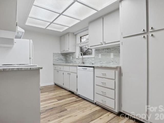 Townhouse for sale in Hendersonville, North Carolina