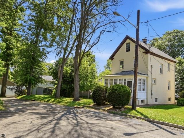 House for sale in Roselle Park, New Jersey