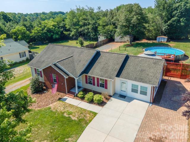 House for sale in Harmony, North Carolina