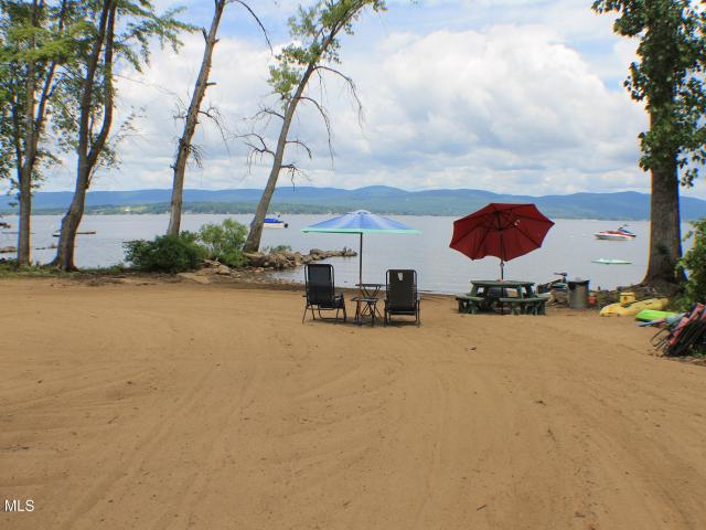 House for sale in Broadalbin