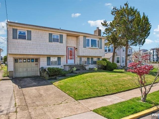 House for sale in Point Pleasant Beach, New Jersey