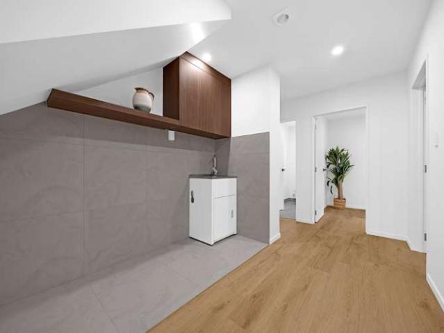 Townhouse for sale in Mount Wellington
