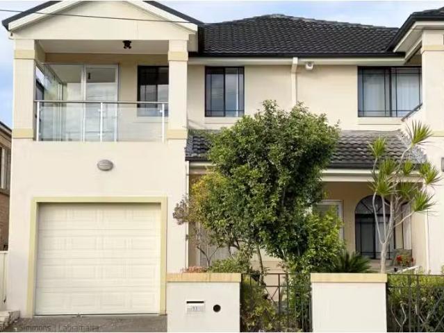 Condo for rent in Sydney, New South Wales