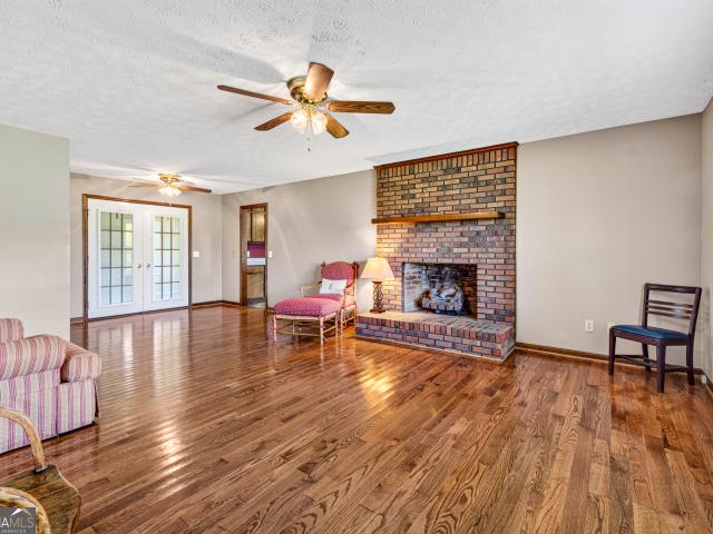 House for sale in Maysville, Georgia