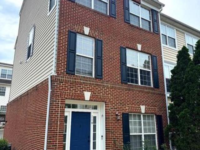 Townhouse for sale in Virginia