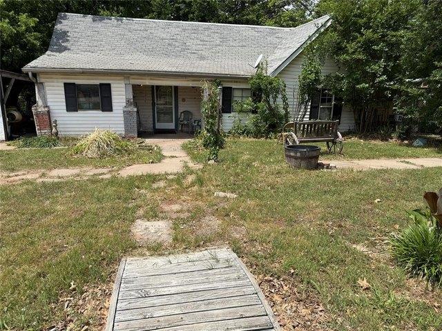House for sale in Yukon, Oklahoma