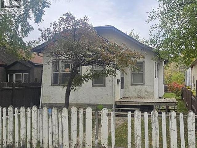 House for sale in Pleasant Hill, Saskatoon