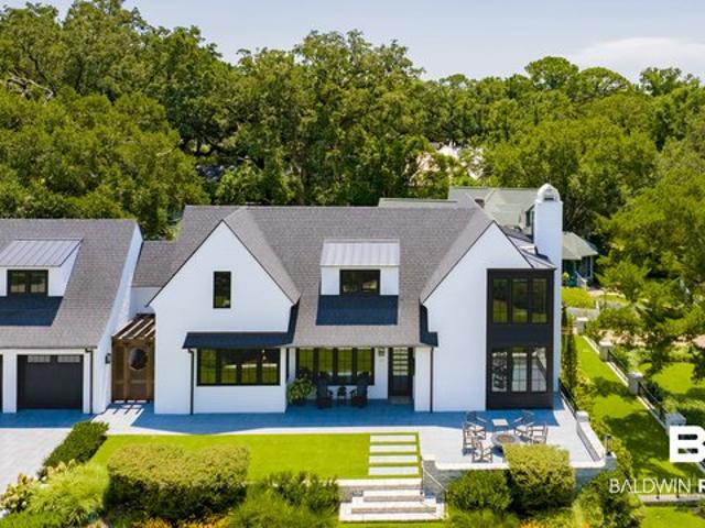 House for sale in Fairhope, Alabama