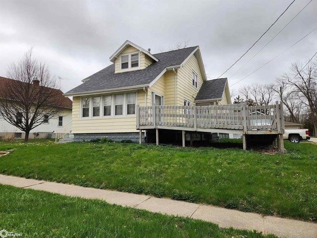 House for sale in Traer, Iowa