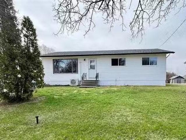 House for sale in Boissevain, Manitoba