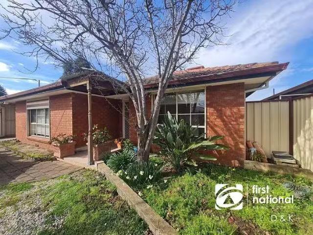 House for rent in Albanvale, Victoria