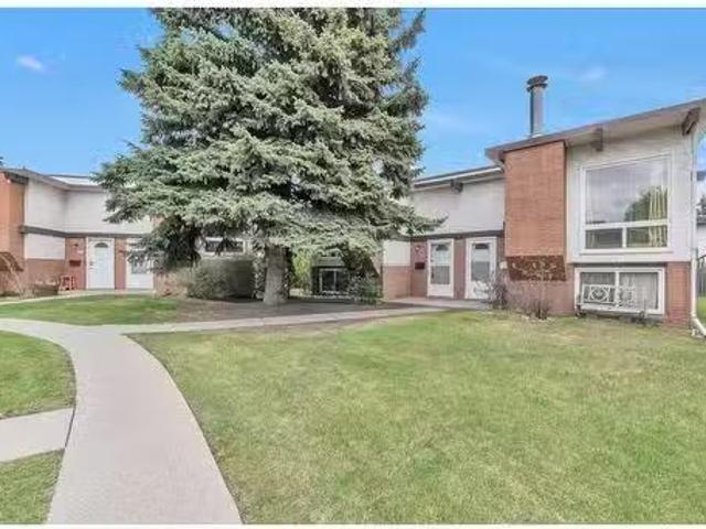 Condo for sale in Northwest, Alberta