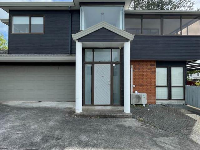 House for rent in Northcote Central, Kaipātiki