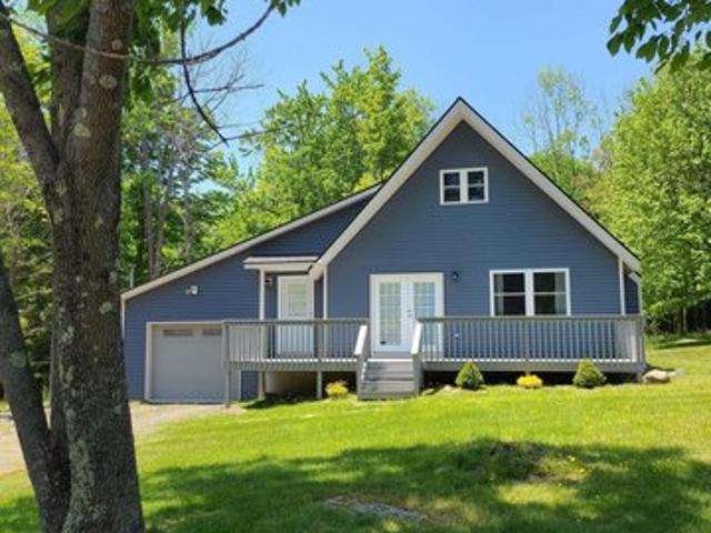House for sale in Lake Ariel, Pennsylvania