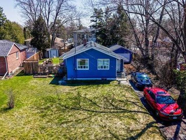 House for sale in Oakville, Ontario
