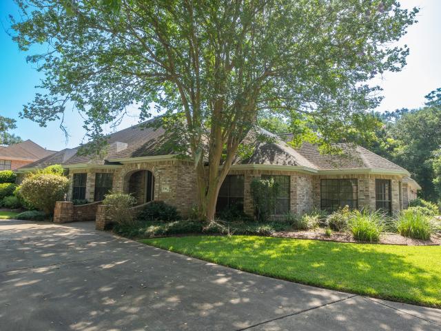 House for sale in Lake Jackson, Texas