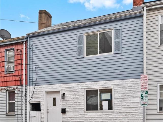 House for sale in Pittsburg, Pennsylvania