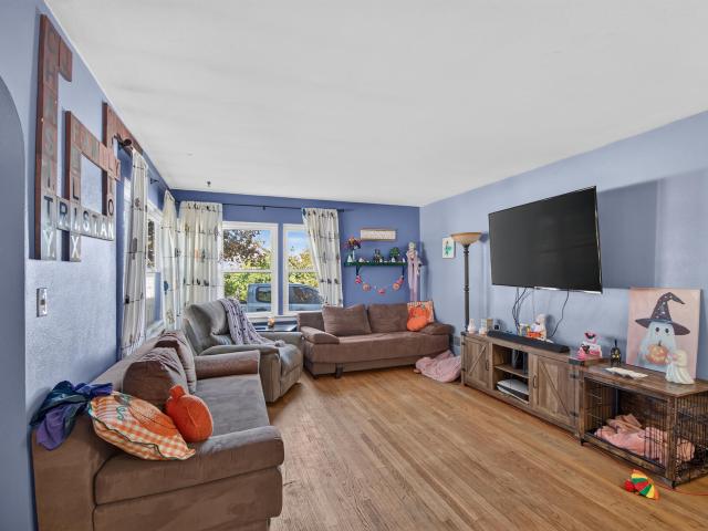 House for sale in Silver Lake, Salem Lakes