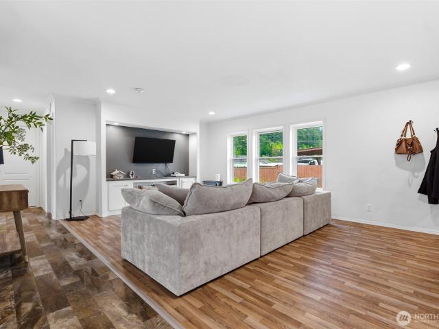 House for sale in Centralia, Washington