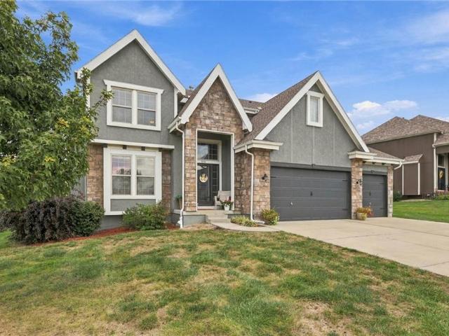 House for sale in Eagle Glen, Raymore